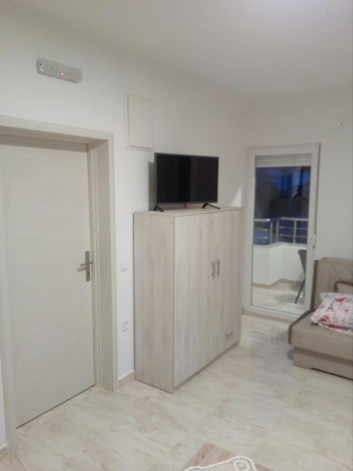 Apartmani M&V Sutomore Exteriör bild