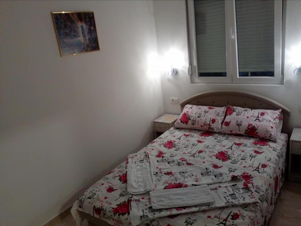Apartmani M&V Sutomore Exteriör bild